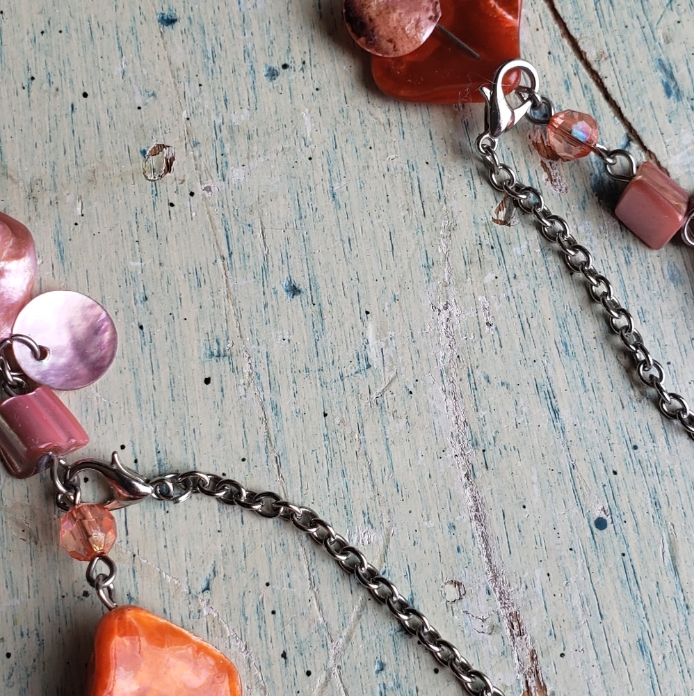 Shell necklaces - Picture 6 of 11
